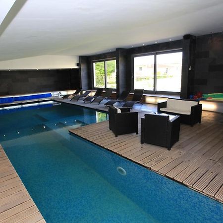 Le Clos Du Miroir Courset 外观 照片
