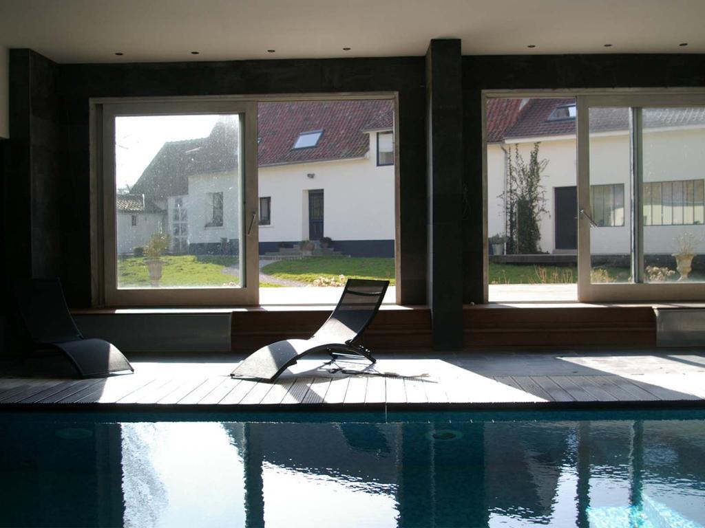 Le Clos Du Miroir Courset 外观 照片