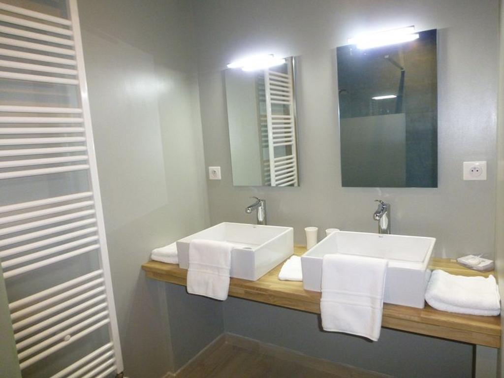 Le Clos Du Miroir Courset 客房 照片