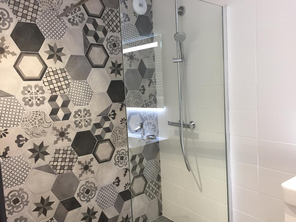 Le Clos Du Miroir Courset 外观 照片